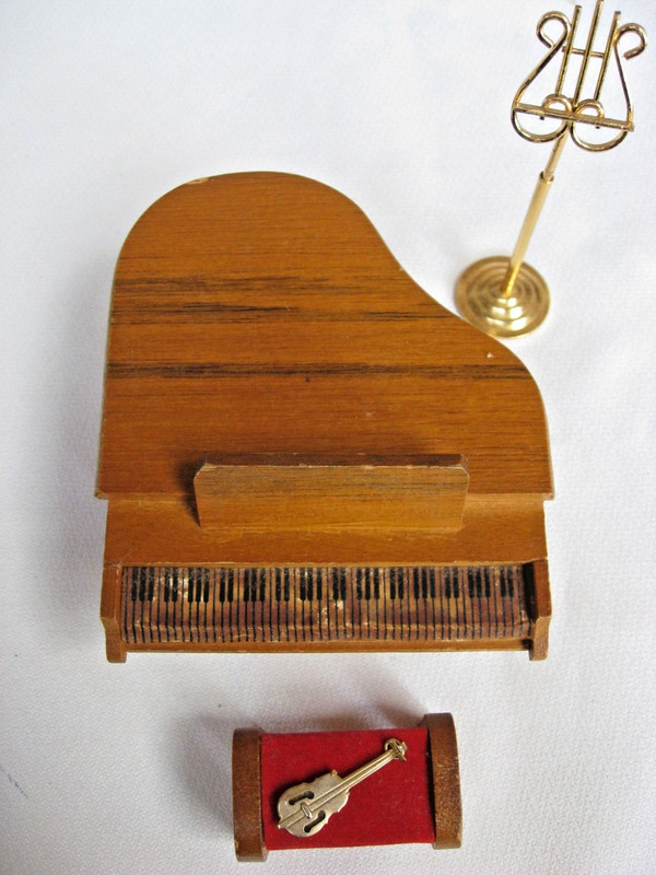 Vintage  Dollhouse Wood Baby Grand Piano & Bench, Metal Music Stand & Tiny Banjo