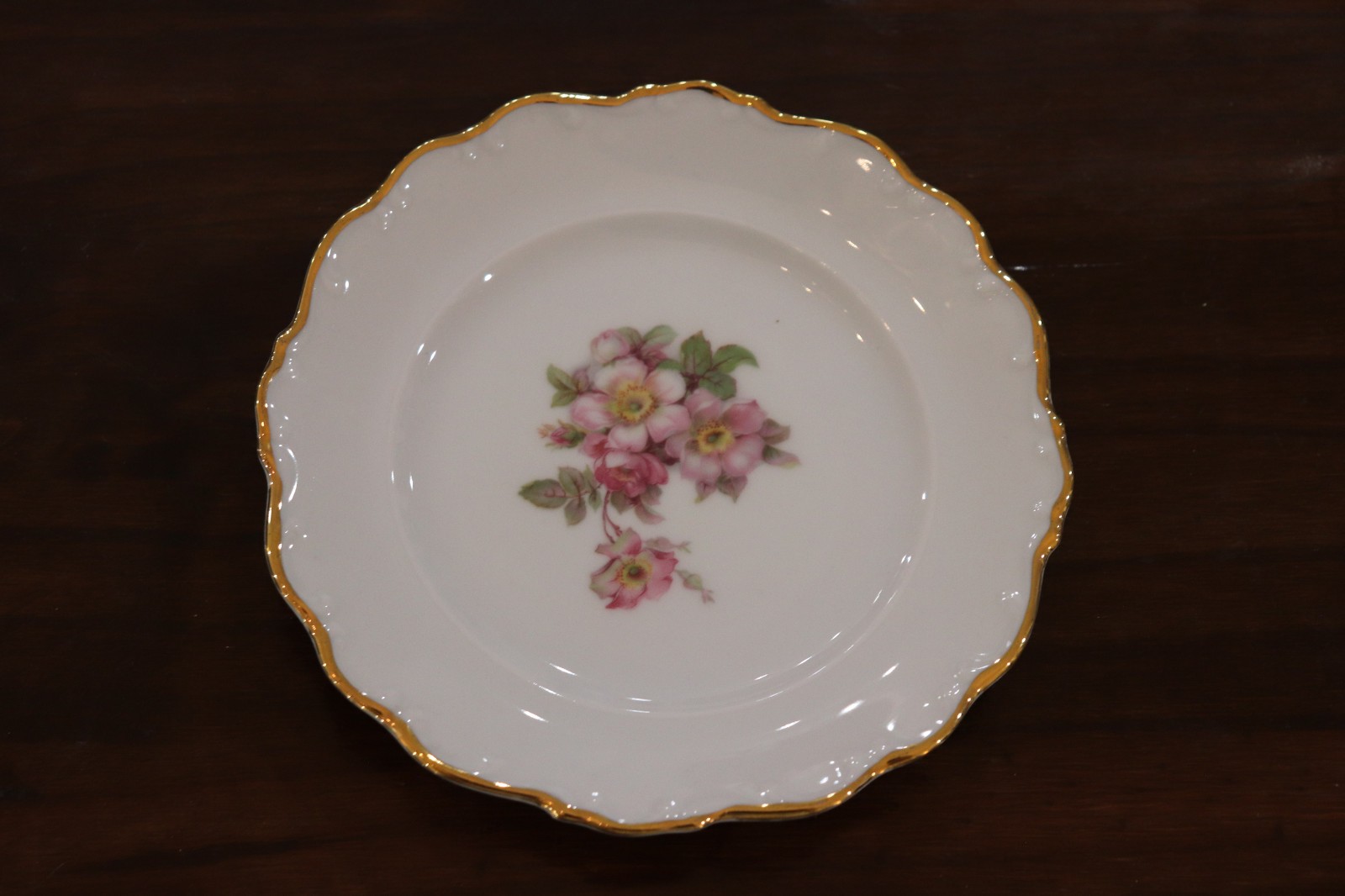 Schumann Bavaria Briar Rose Bread and Butter Plate 6in - Gold Trim, Pink rose
