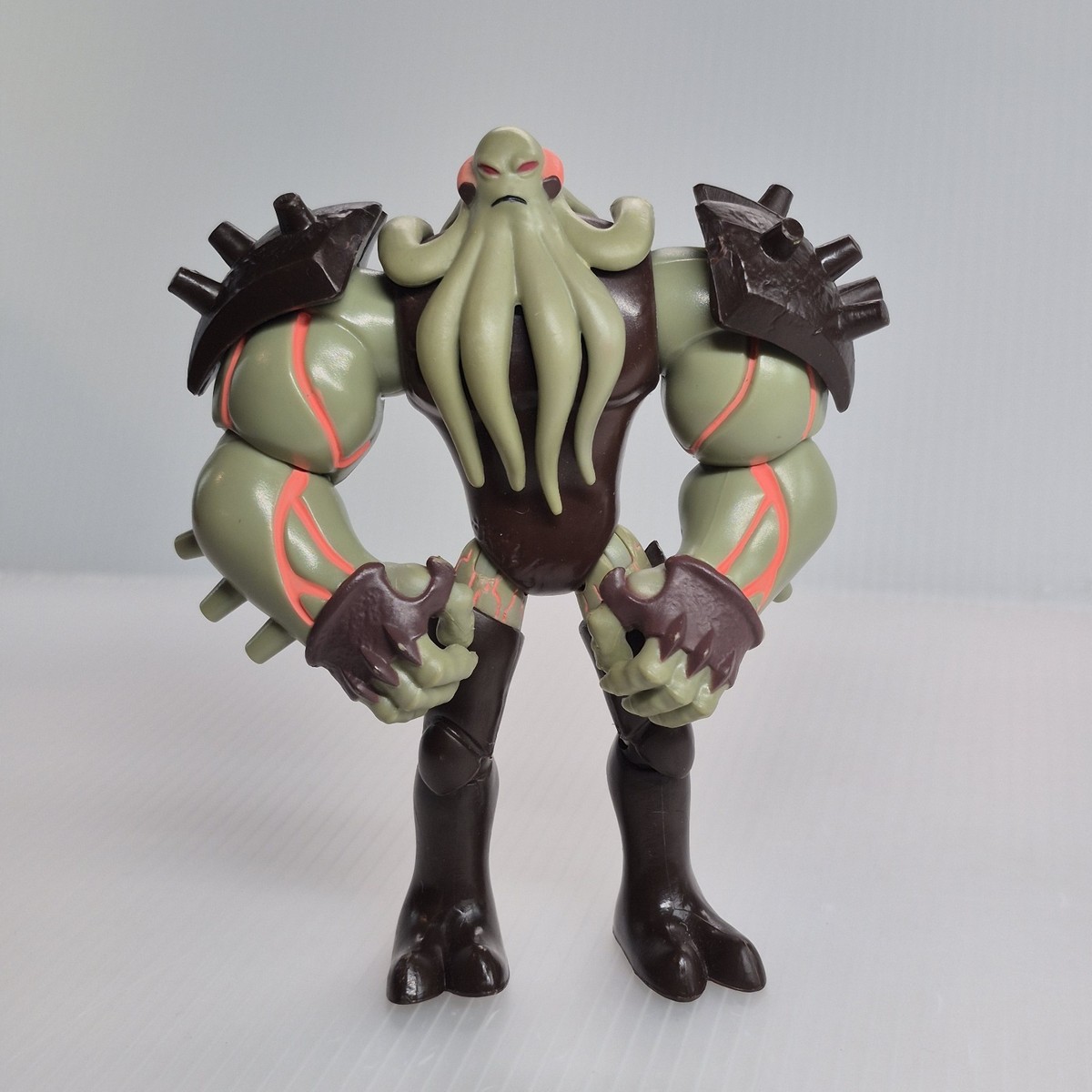 Ben 10 Vilgax Playmates Cartoon Network 4.75