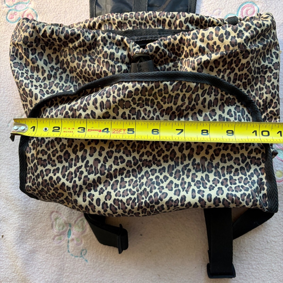 LeSportSac Vintage Leopard Print Backpack & Cosmetic storage  display picture 3