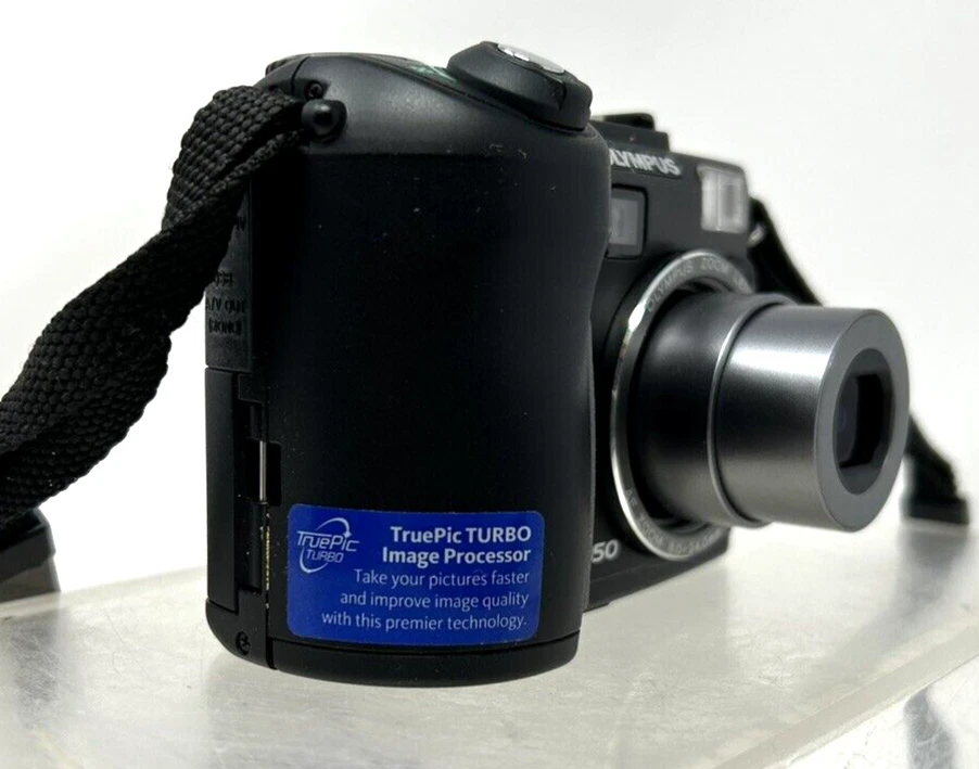 Preços baixos em Câmeras digitais Olympus SP-350 com Tela de
