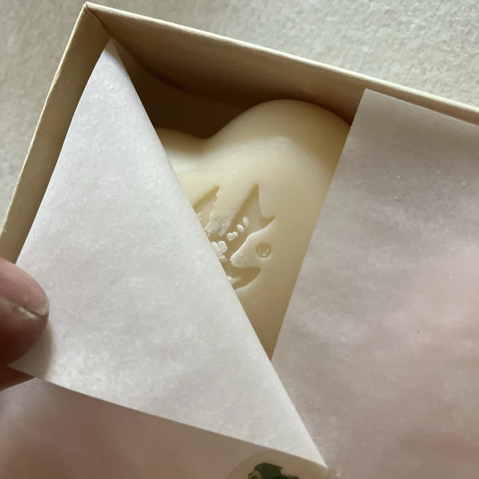 Vintage Pre De Provence Coeur Set Of 4 Soaps Camélia And Tea Rose 100 Gm Luxury - Image 3 of 4