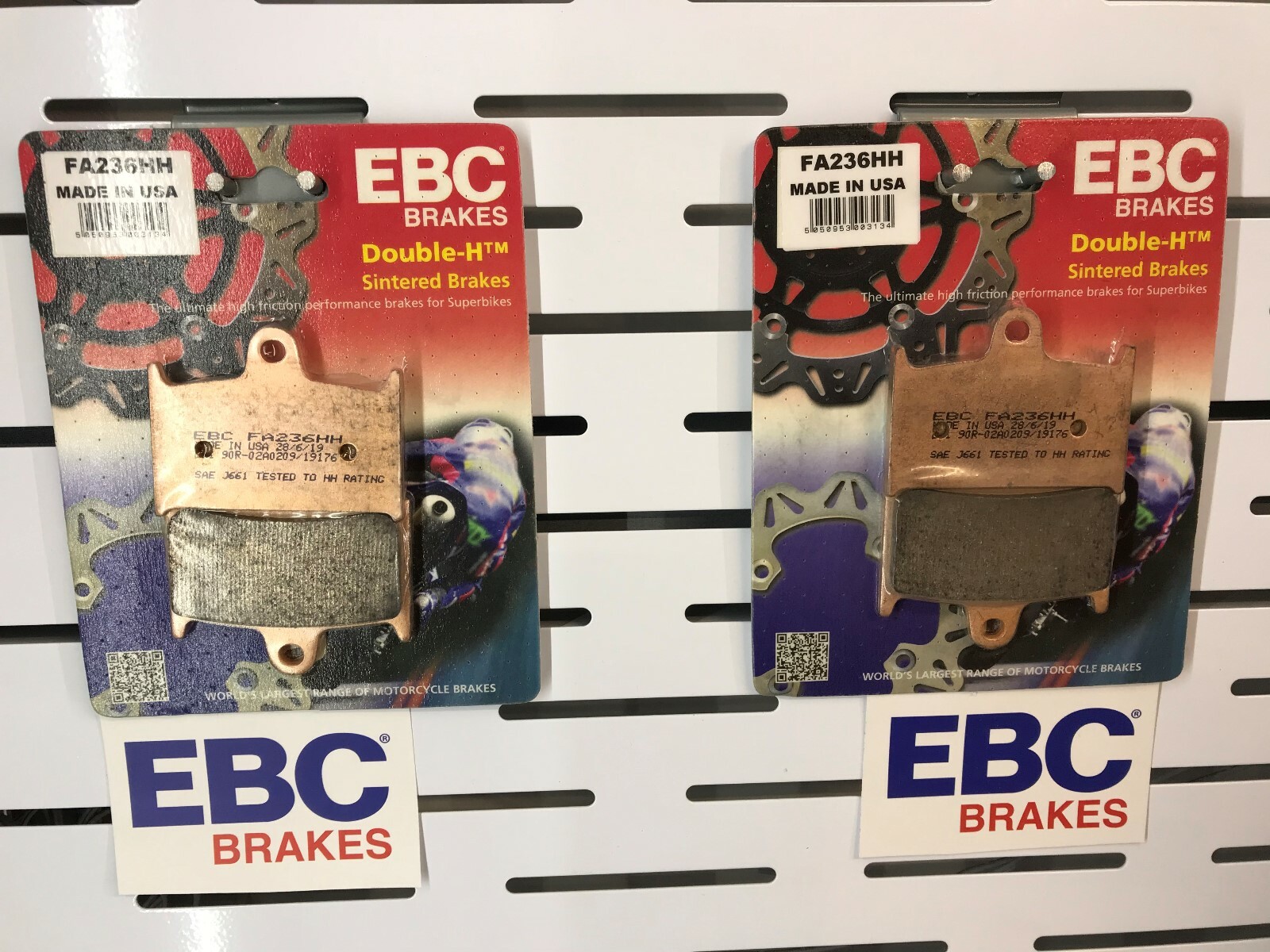 TRIUMPH DAYTONA 955i T595  FRONT BRAKE PADS 1997 TO 2006 EBC FA236HH SINTERED