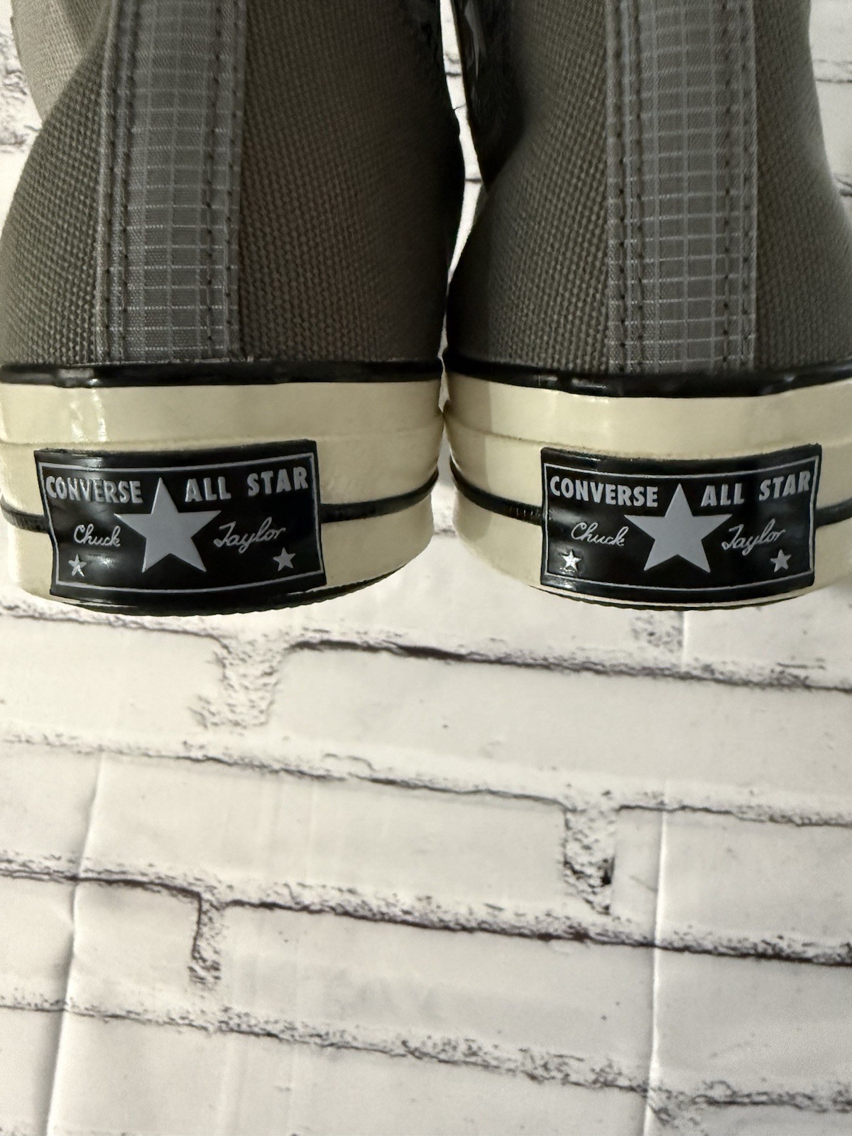 Converse High-Top Sneakers in Gray Size 11 Men New thumbnail 6