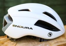 Endura Xtract 2 Cycling Helmet Small Medium 51-56cm White Grey