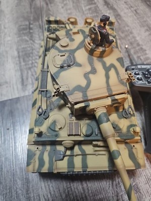 Tokyo Marui R/C Toy Battle Tank 1/24 Tiger 1 Plastic Vehicles