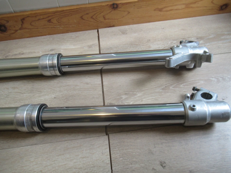 HORQUILLAS DELANTERAS YZ 125 YAMAHA *2000 YZ 125 2000 Foto 3 de 4