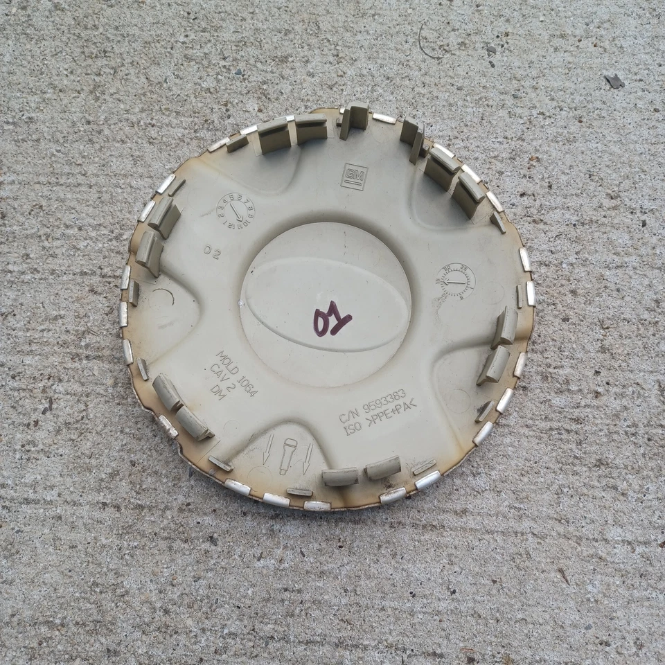 Tapa central Chevy Trailblazer 2002-2003 número de pieza 9593383 01 Foto 3 de 3