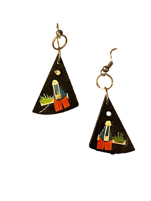 Vintage handmade wood dangle earrings man grass sun silver tone 2''  GUC