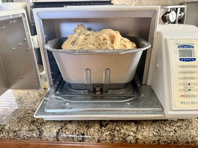 West Bend Bakery Style Automatic Bread Dough Maker 2 Lb Capacity 41085 USA Made