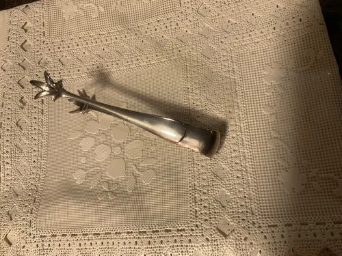 GORHAM CO STERLING SILVER TONGS W/NO MONOGRAM 4 3/8 INCHES