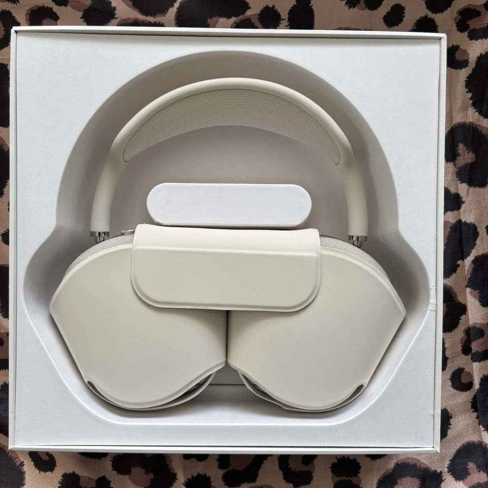 Apple AirPod Max Starlight USB-C Portable Bluetooth Headphones - Image 3 of 4