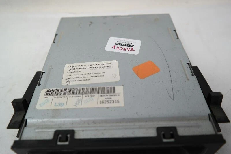 95 96 00 01 02 EQUIPO DE AUDIO TAHOE REPRODUCTOR DE CASSETTE REMOTO Foto 2 de 4