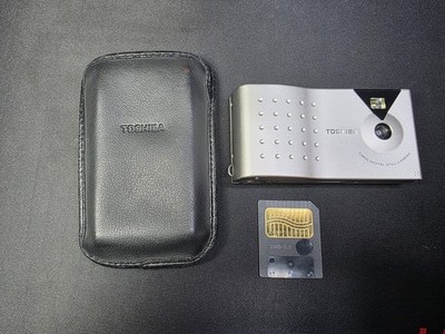VTG Toshiba PDR-2 Digital Still CMOS Camera RARE