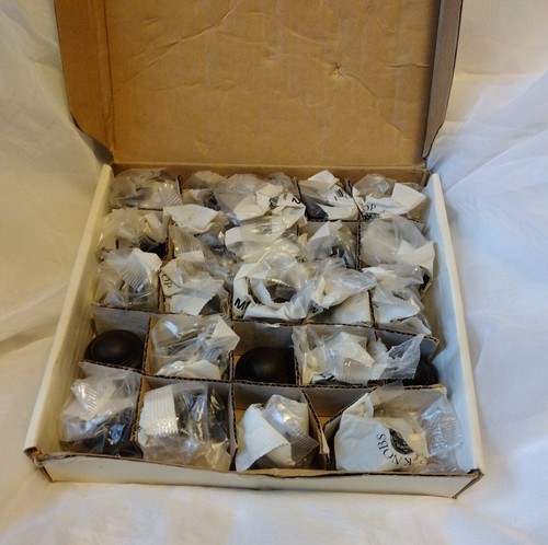 Set Of 24 Top Knobs M12 Rust Empress Knob 1 1/4" Handle Drawer Cabinet Pull - Picture 7 of 8
