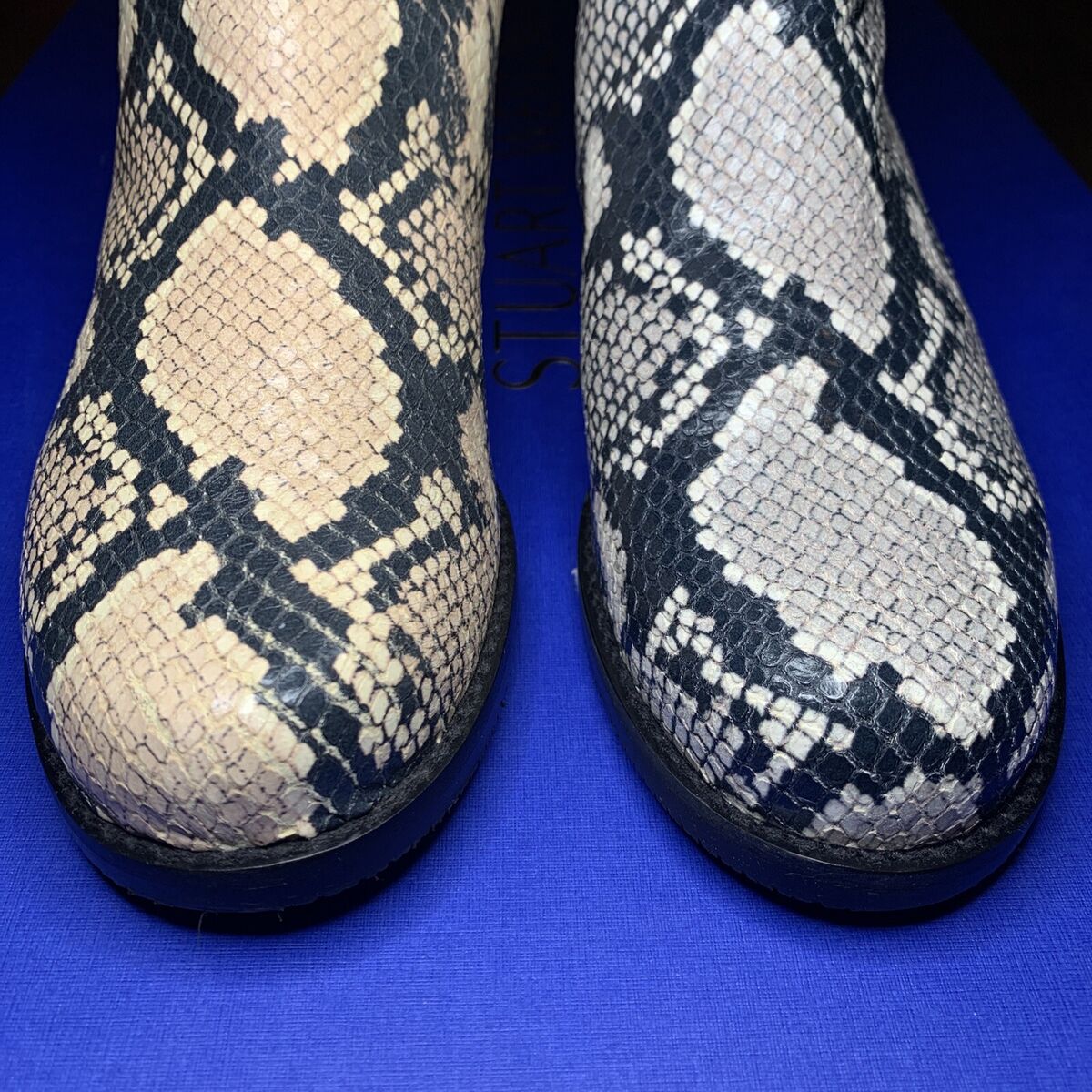 Stuart Weitzman 5050 Snake Skin Python Leather Over the Knee Stuart Weitzman 5050 Snake Skin Python Leather Over the Knee