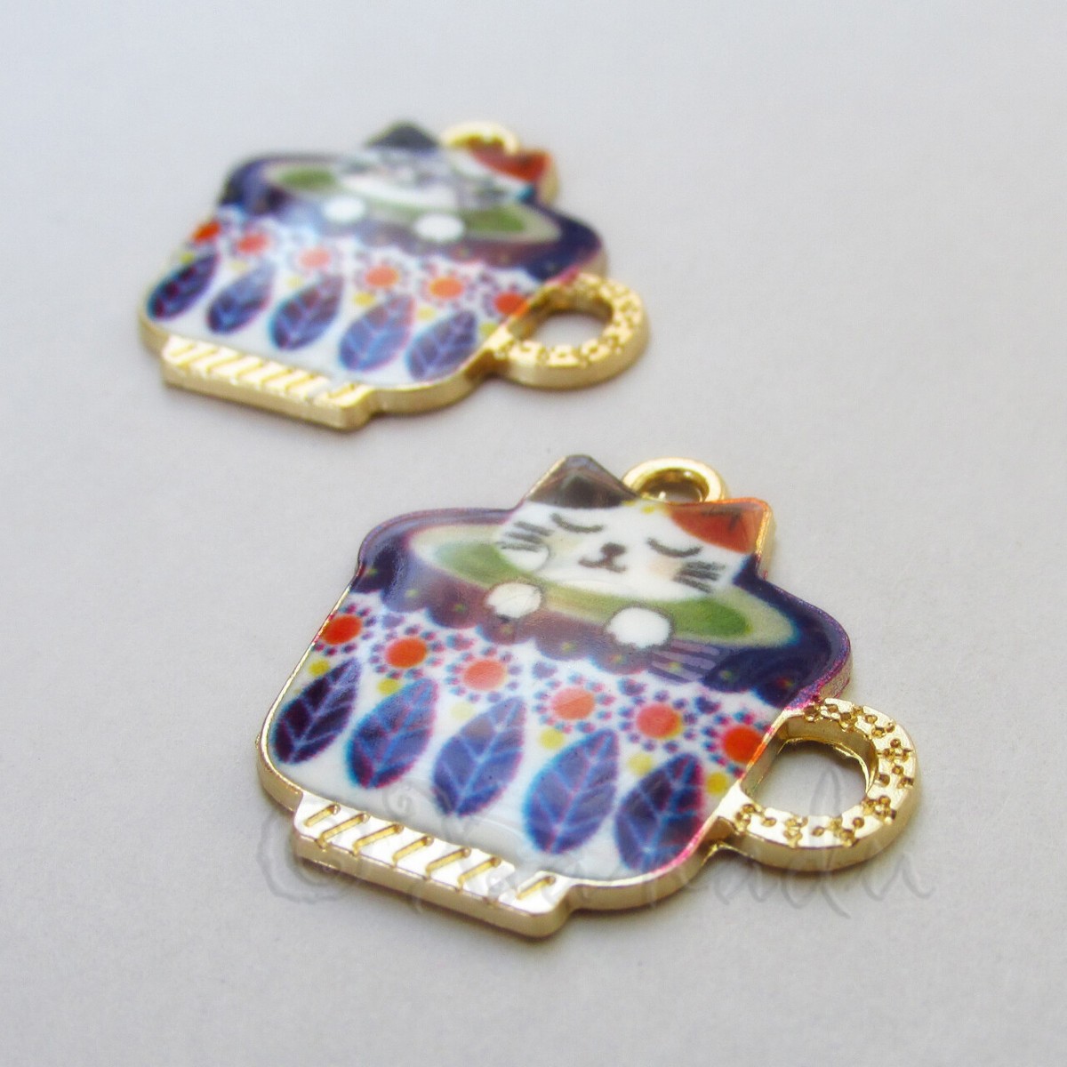 Cat Charms 23mm Kitty In White Teacup Gold Plated Pendants C5265 2, Or  10PCs