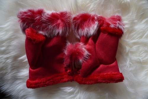 Fur Trimmed Fingerless Gloves - Red, Cocoa Brown & Grey - Picture 10 of 11