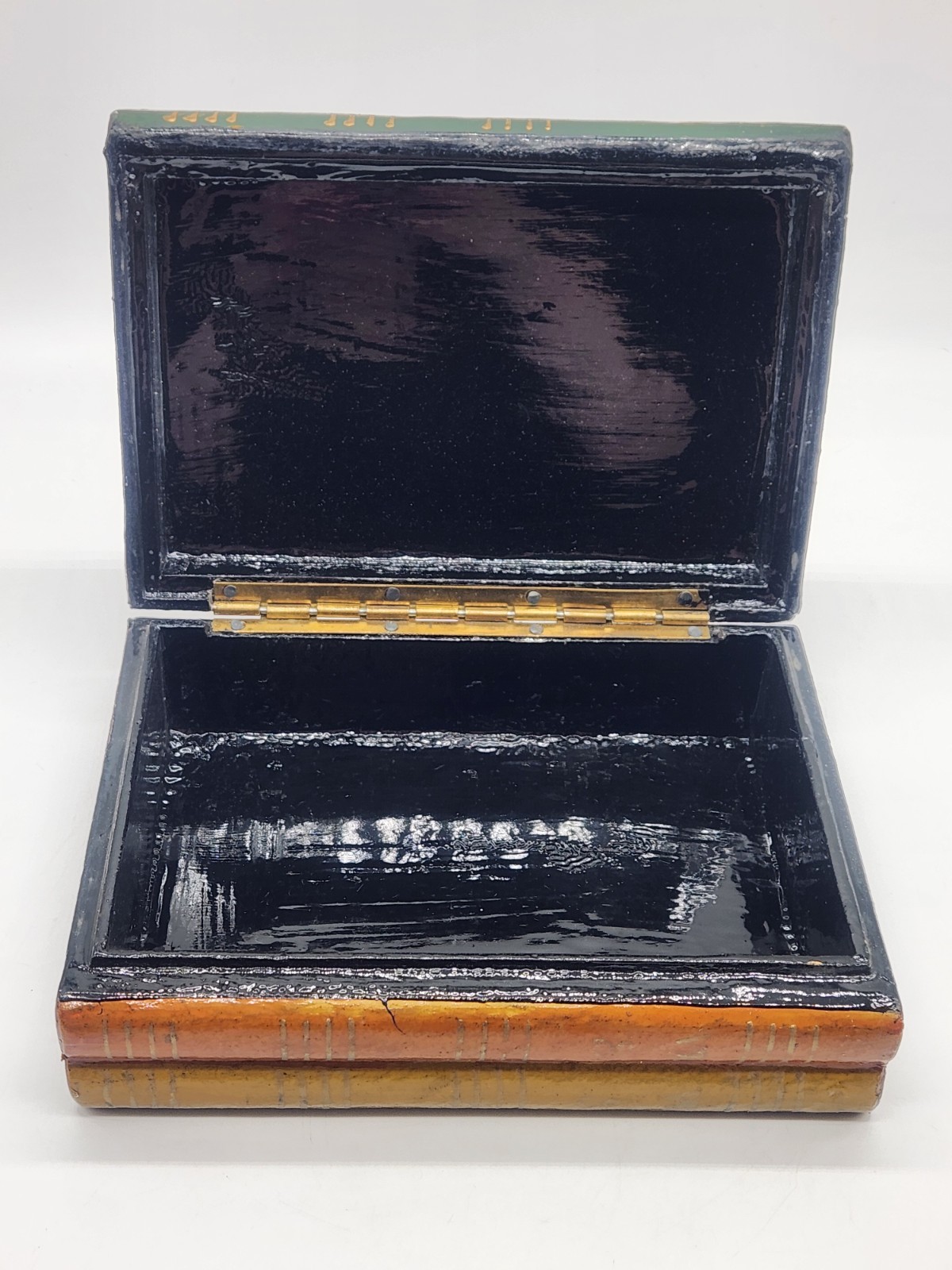 Vintage Silvestri Wooden Faux Book Stack Box Hidden Stash Book Shelf Decor