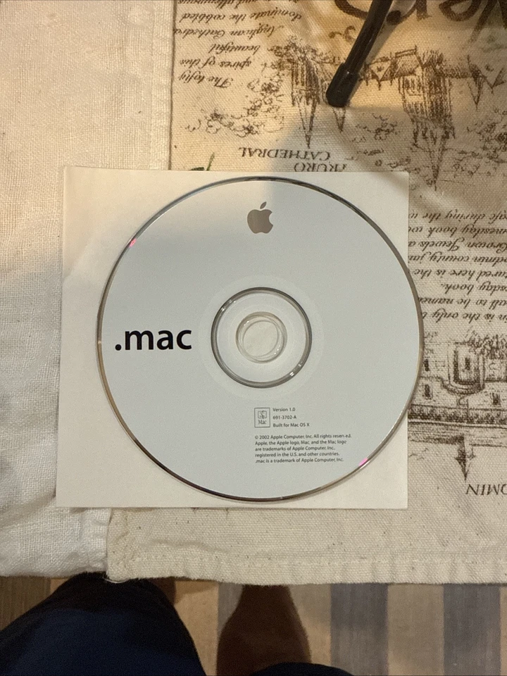 2002 Macintosh Mac .Mac Software Installation CD Version 1.0 Built For OS X - Image 2 of 4