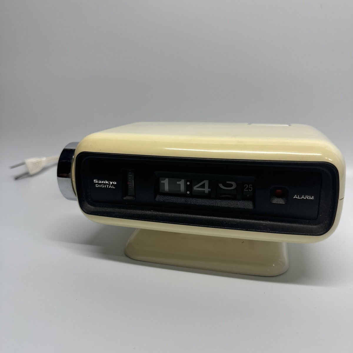 Sankyo DT-101 デジタル置時計 レトロ Vintage Space Age Orange Sankyo Flip Alarm Clock Model #101