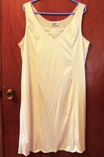 MMI Nightgown Full Slip Lingerie Large Ivory Champagne Nylon Lace Floral Trim US