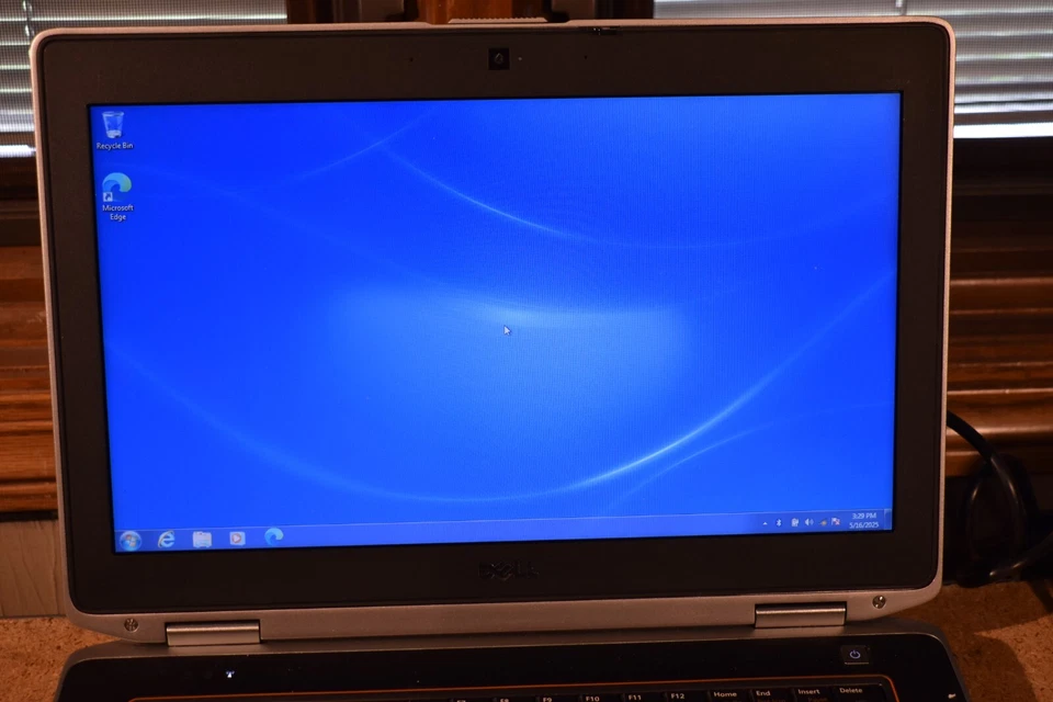 Dell Latitude E6420 Intel Core i5-2520M 4GB RAM 500GB HD Windows 7 32-bit Webcam - Image 2 of 4