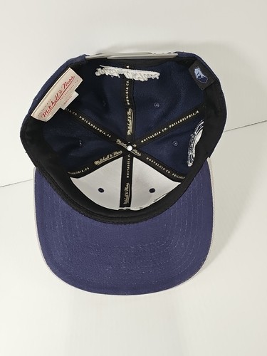 Cappello snapback Memphis Grizzlies Mitchell & Ness berretto scritta logo 3D blu navy e grigio - Foto 6 di 9