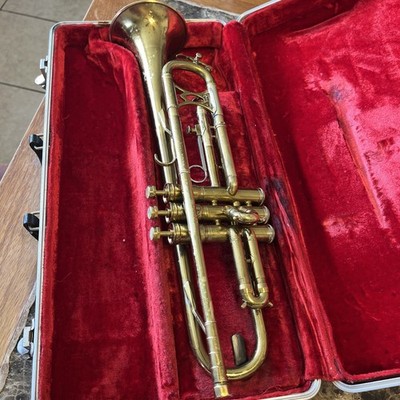 King Liberty Trumpet Bb/A 1950 w Case and Holton 7C Mp - Pro level Vintage Horn!
