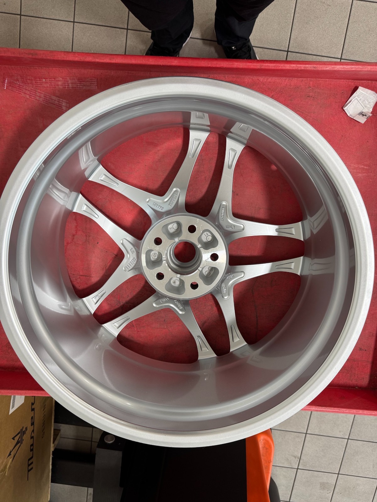 Ferrari Roma FRONT+RIGHT Wheel