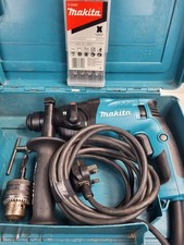 Makita HR1830 SDS Plus Rotary Hammer Drill 240V 440W 18mm With Case And New Bits