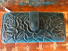 PRE-OWNED PATRICIA NASH NAZARI TEAL BLUE CORAL FLORAL TOOLED LEATHER WALLET