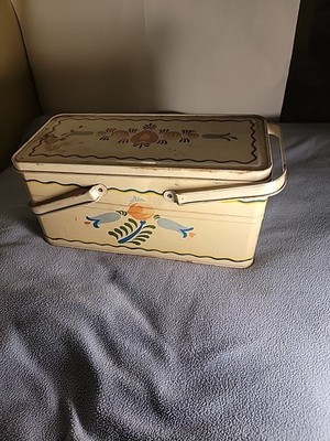 Vintage Pennsylvania Dutch Tin Lunch Box 