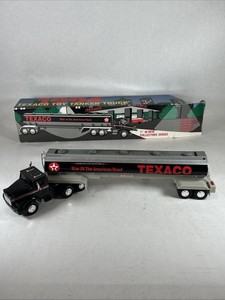 Texaco 1994 Toy Tanker Truck w/working lights horn back-up alarm - 1st in Series