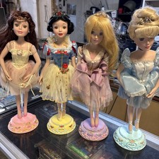 4 Disney Princess Porcelain Dolls Collection - Brass Key