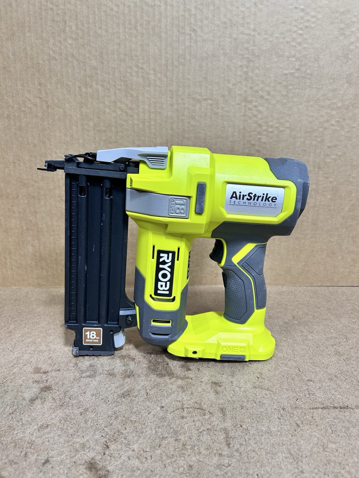 RYOBI ONE+ 18V 18-Gauge Cordless AirStrike Brad Nailer P321 B84