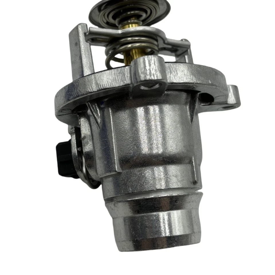 Nuevo conjunto de carcasa de termostato para BMW E65 E66 545i 550i 645i 650i 745 750 X5 6 Foto 3 de 3