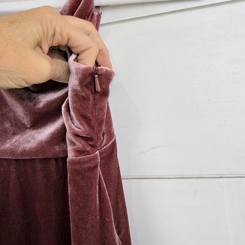 Vestido de festa Revelry JUNIORS SKYE veludo DUSTY ROSE MAXI menina médio - Imagem 4 de 4