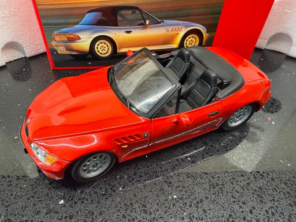 BMW Z3 Roadster 1:18 Scale Dealer Edition Diecast UT Model Red