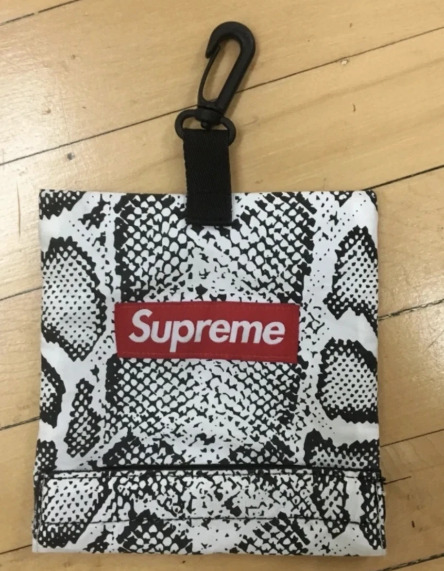 Sac en peau de serpent blanche Supreme boîte emballable clip logo