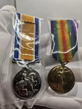 WW1 MEDALS  Paired To PTE WOOD R.A.M.C Victory & British War Medal. Bi4