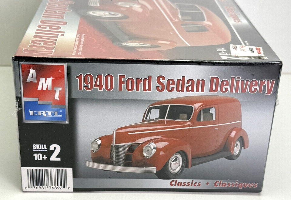 AMT ERTL Model kit - Classics - 1940 Ford Sedan Delivery - 1:25 Scale ...