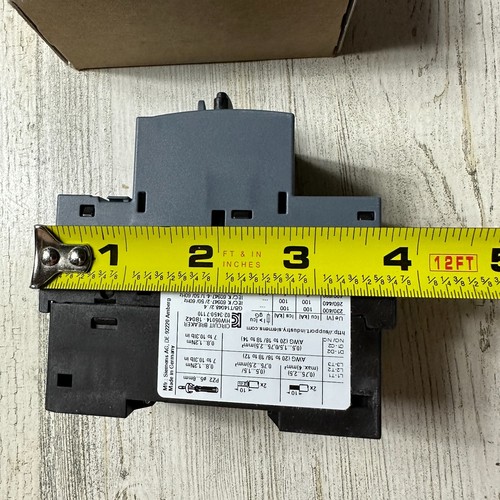 SIEMENS Circuit Breaker 3RV2011-1GA10 - Picture 7 of 13