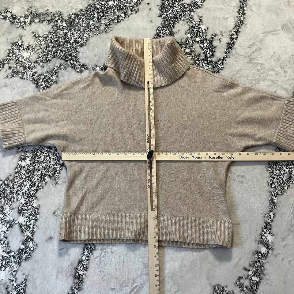 Suéter Only Mine de 2 capas de cachemir para mujer talla mediana marrón cuello alto acanalado Foto 2 de 4