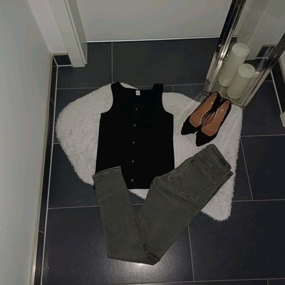Set outfit XS 32 34 Trägershirt schwarz knöpfe Jeanshose skinny Shaping Top