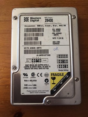 Western Digital Caviar AC28400 00RTT2 - 8.4GB - 3.5'' IDE ATA - Sektoren Geprüft