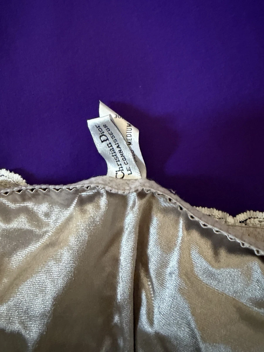 Preços baixos em Dior Lingerie e pijamas para mulheres | eBay