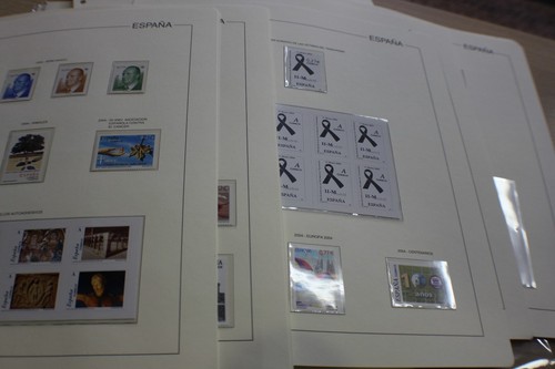 ESPAÑA AÑO COMPLETO 2004 ( SERIE DE SELLOS Y HOJAS BLOQUE) INTERESANTE - Imagen 4 de 4