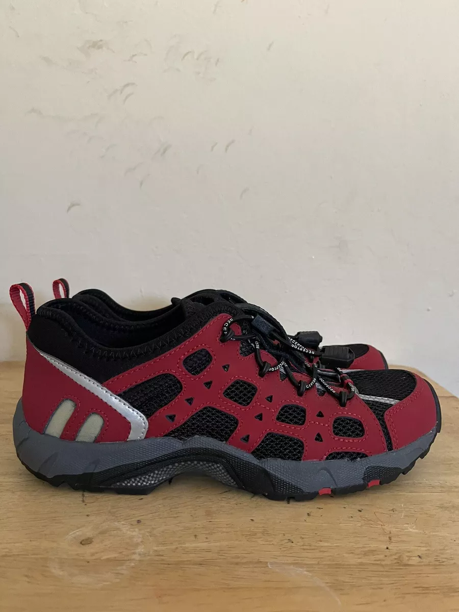 Ecco receptor Shoes size 7 7.5 Red black shoes Hiking sneakers