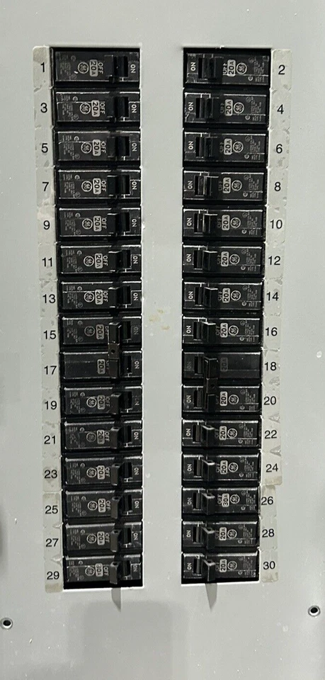 Placa de panel GE 400 Amp 208V 3PH 4W MLO serie A AQF3304STX 🟦 Foto 3 de 4